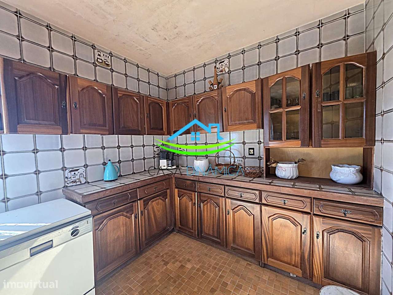 Moradia T3 em Azenha com terreno de 2000m2-7