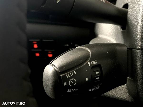 Peugeot 301 1.5 BlueHDI FAP Allure - 20