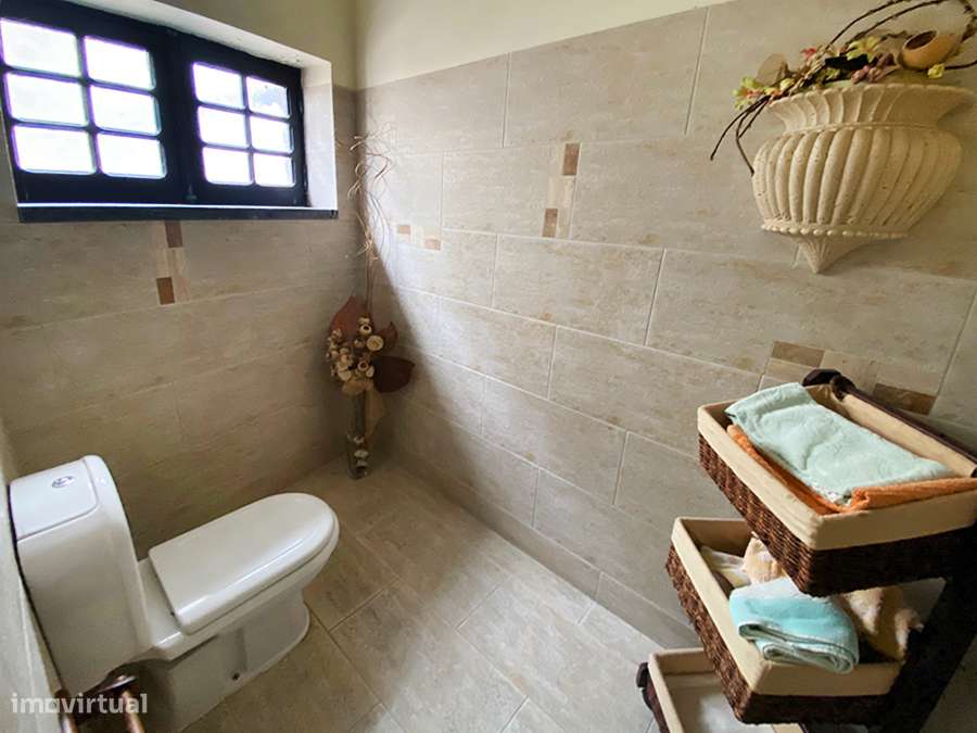 Grande moradia T5+1, piscina, jardim, garagem, sótão e anexo, Peniche-8