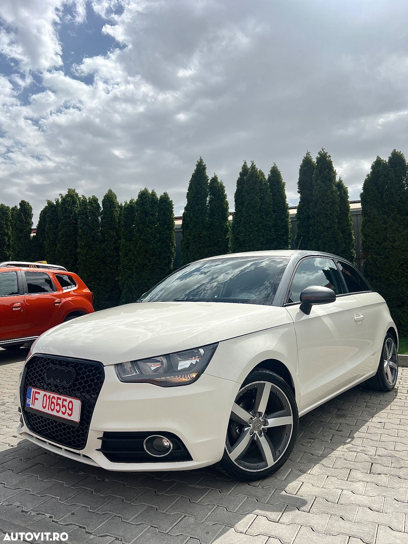 Audi A1 1.2 TFSI S line Sportpaket - 1