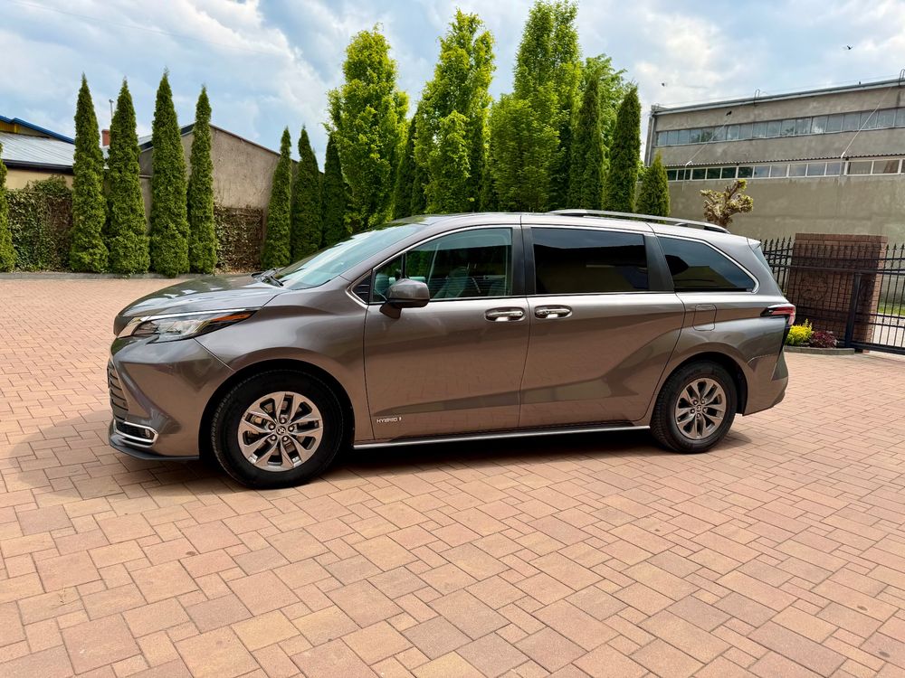 Toyota Sienna 2021
