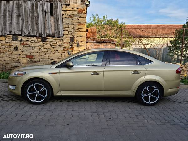 Ford Mondeo 2.0 Ghia - 3