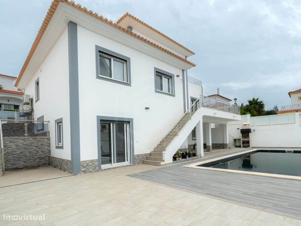 Moradia T4 com piscina de água salgada nas Casas da Audiência, Algarve - Grande imagem: 2/29