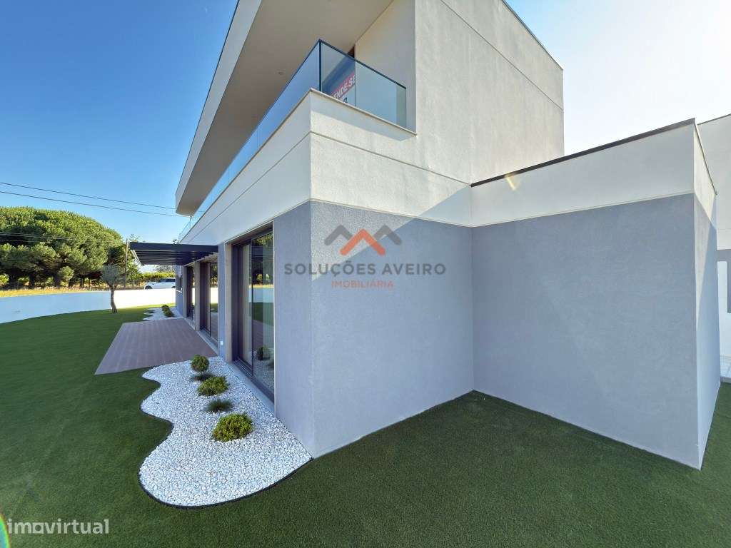 Moradia T3 Isolada e Pronta Habitar - Grande imagem: 3/31