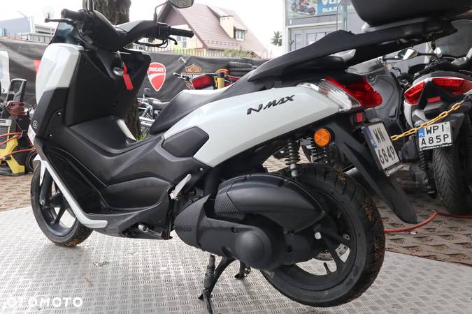 Yamaha NMAX - 8