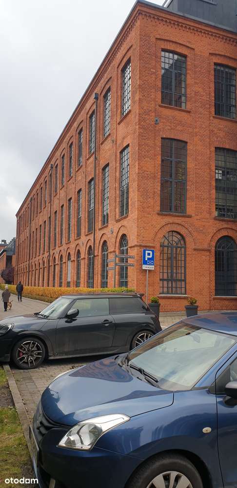 Dwupoziomowy apartament w loftach U Scheiblera-0