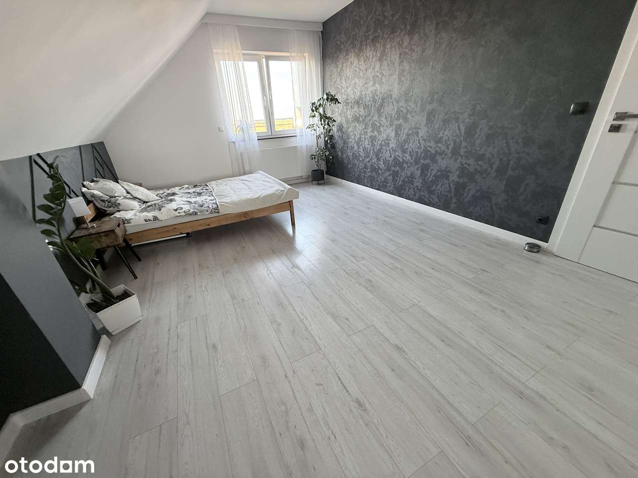 dom z dużym garażem  + lokal usługowy - pow. 262m2 -- Leszno - Zatorze-7