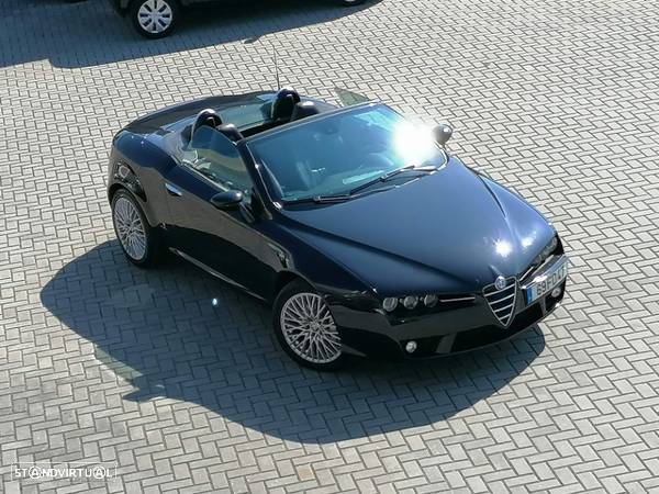 Alfa Romeo Spider 2.4 JTDm - 15