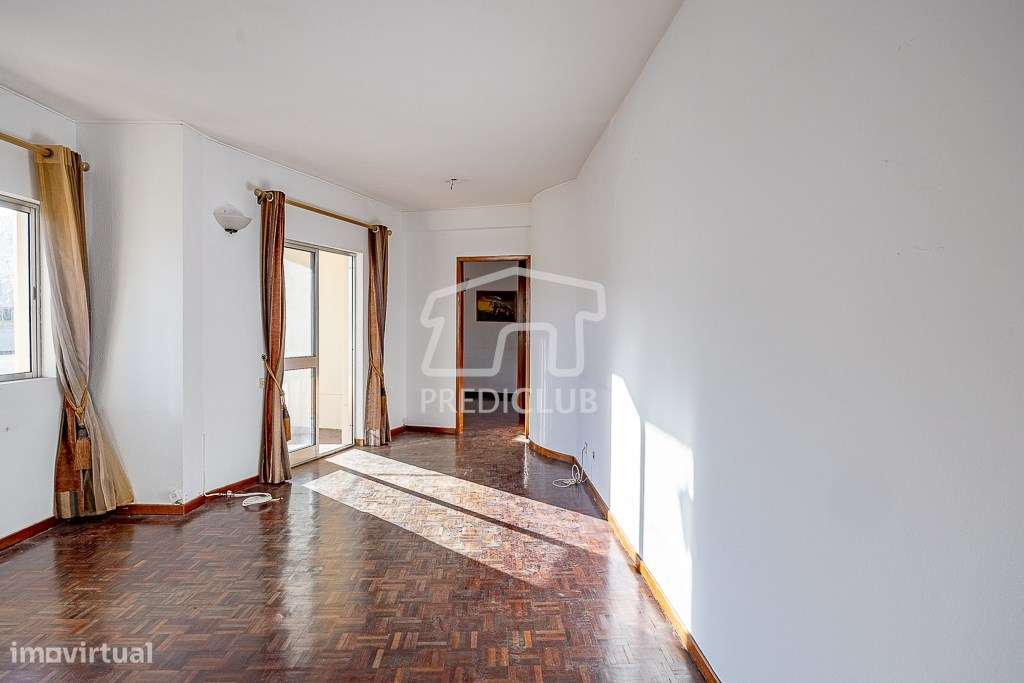 Apartamento T2- Funchal - Grande imagem: 2/19