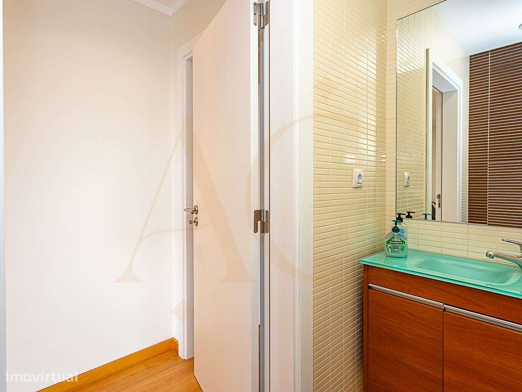 Apartamento T3 em Olhão com vistas incríveis e piscina comum-28
