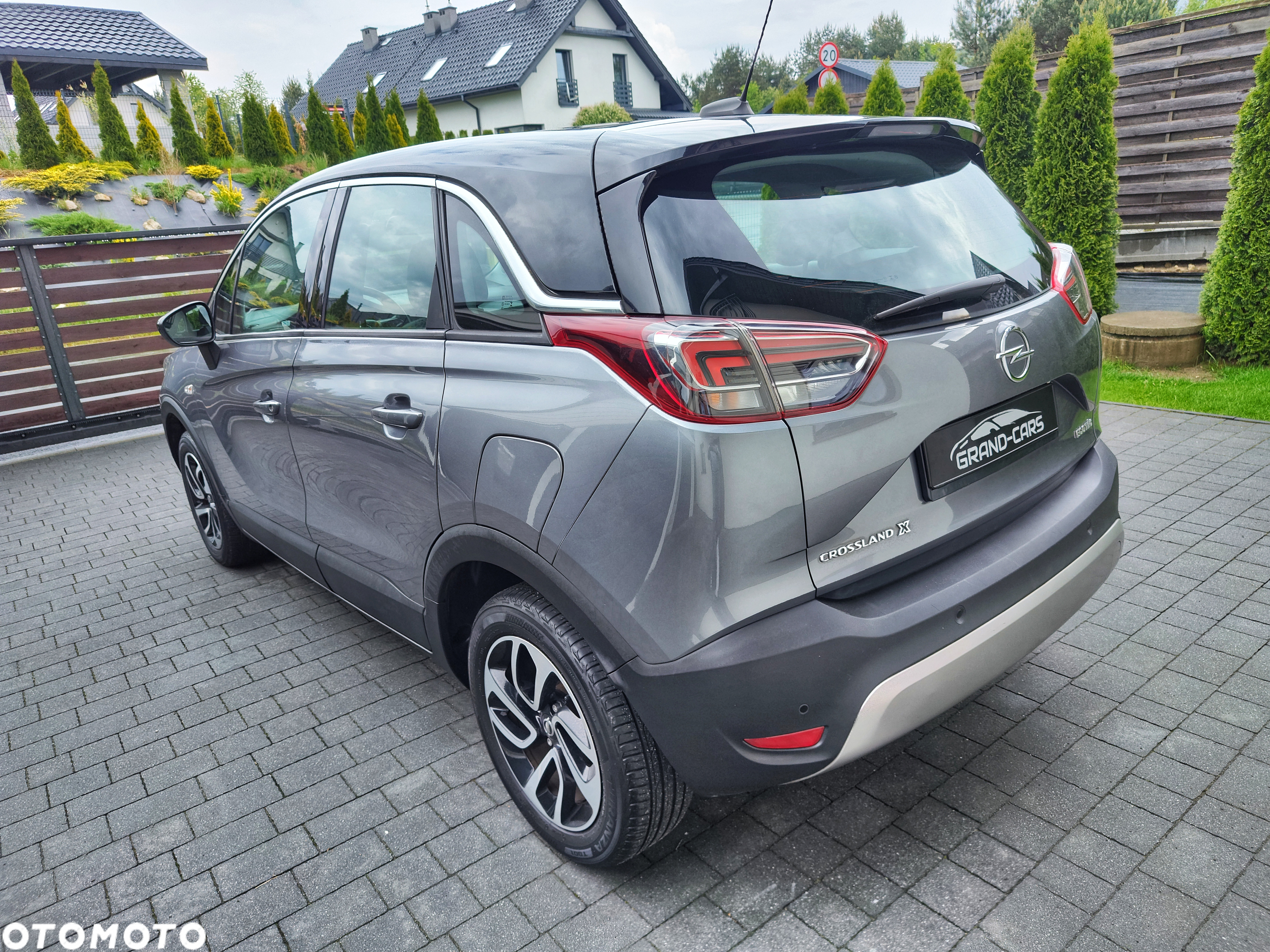 Opel Crossland X - 12