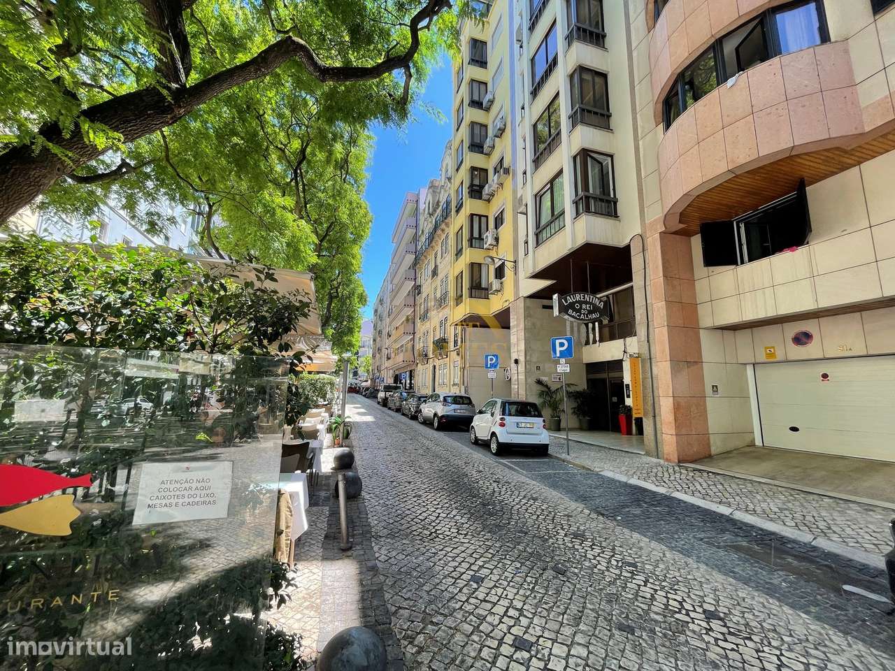 Apartamento T5 convertido num Luxuoso T3 – Av. Conde Valbom, Avenidas-25