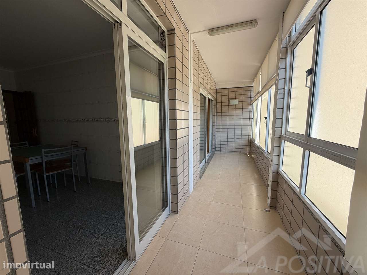Apartamento T2 Venda em São João da Madeira,São João da Madeira-11