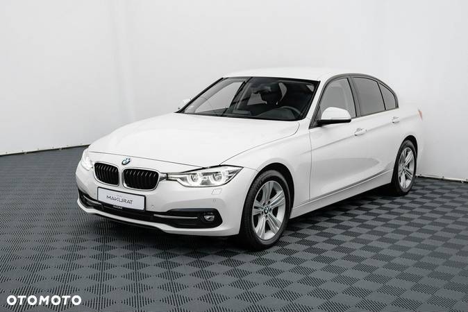 BMW Seria 3 320d xDrive M Sport - 2