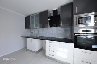 Moradia T1 Remodelada transformado em T3 - Grande imagem: 4/15