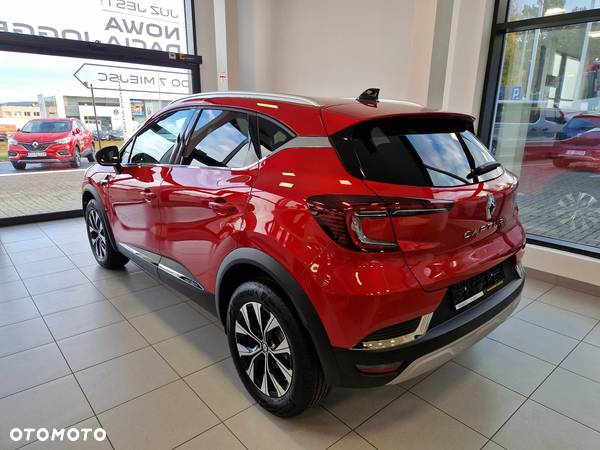 Renault Captur 1.3 TCe mHEV Techno EDC - 6