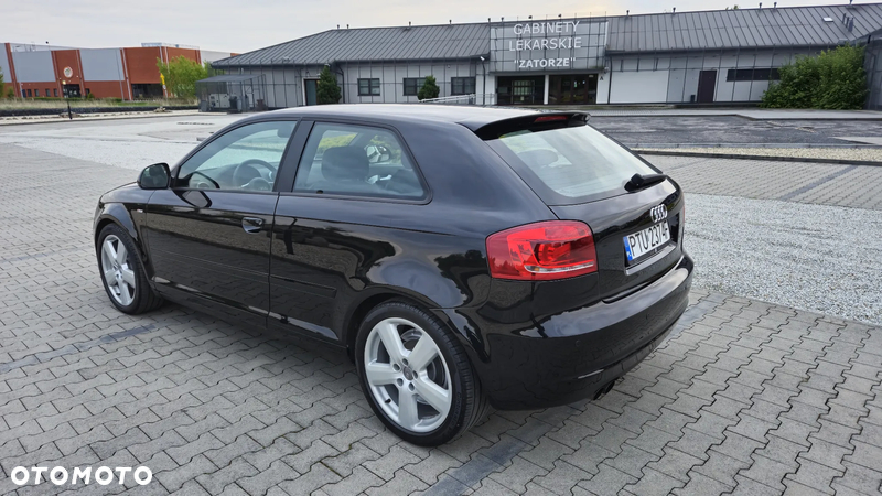 Audi A3 2.0 TDI DPF Ambition S tronic - 21