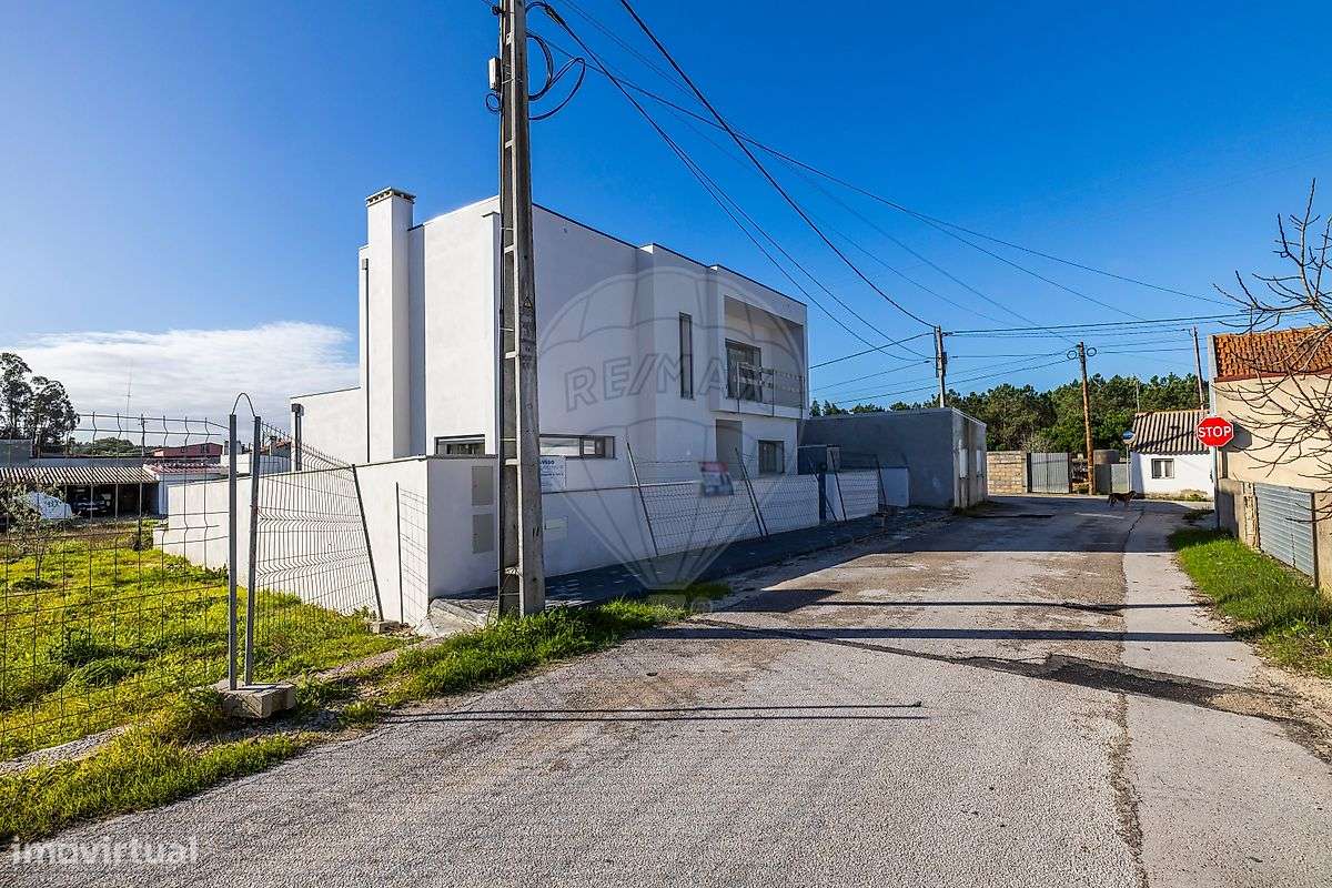 Moradia T4 para venda - Grande imagem: 2/23