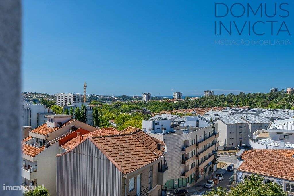 T1 com terraço, para venda-19