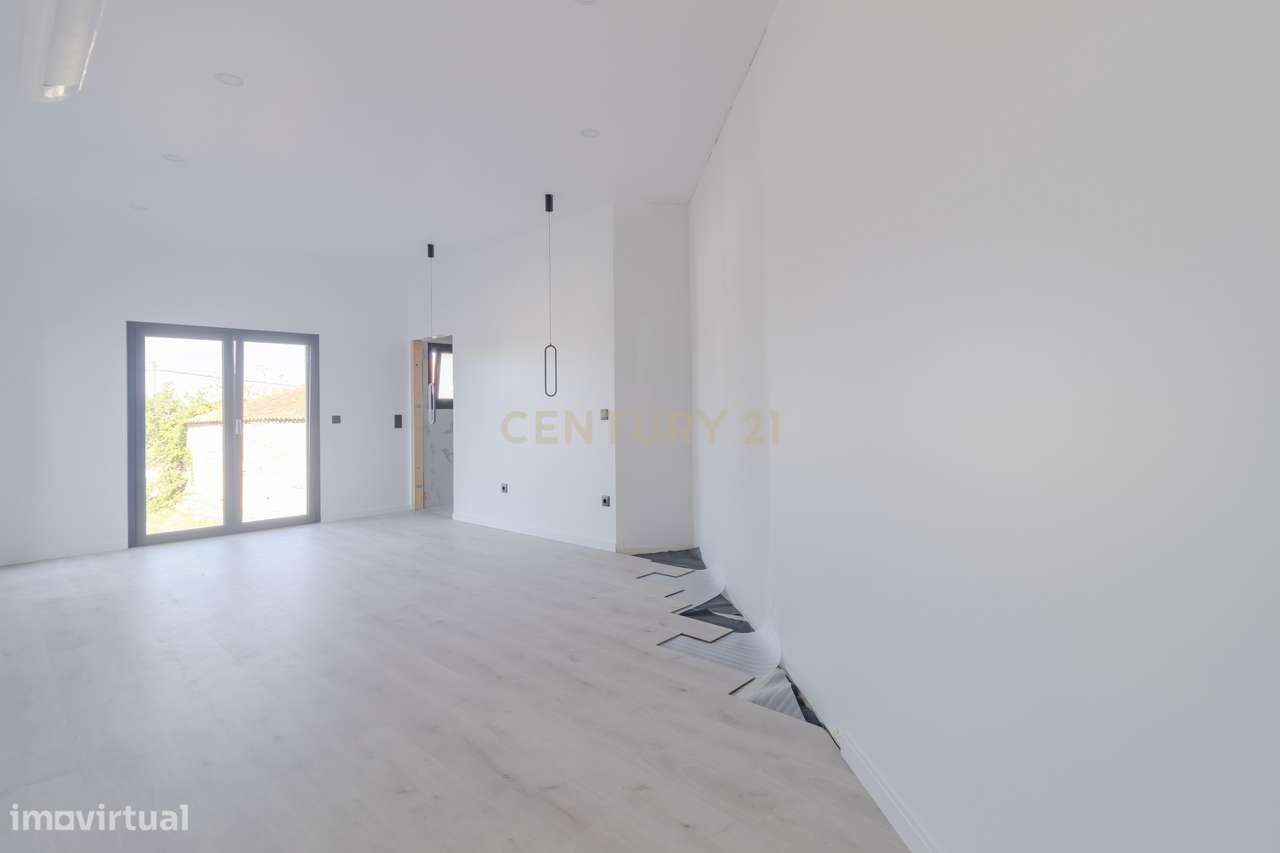 Excelente Moradia T2 Nova com Piscina || Pedrogão do Pranto, Soure - Grande imagem: 5/17