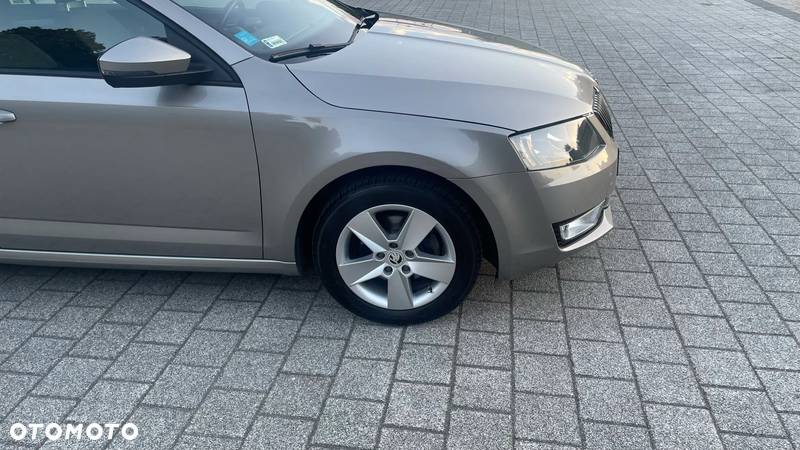 Skoda Octavia 1.4 TSI Ambition DSG - 13