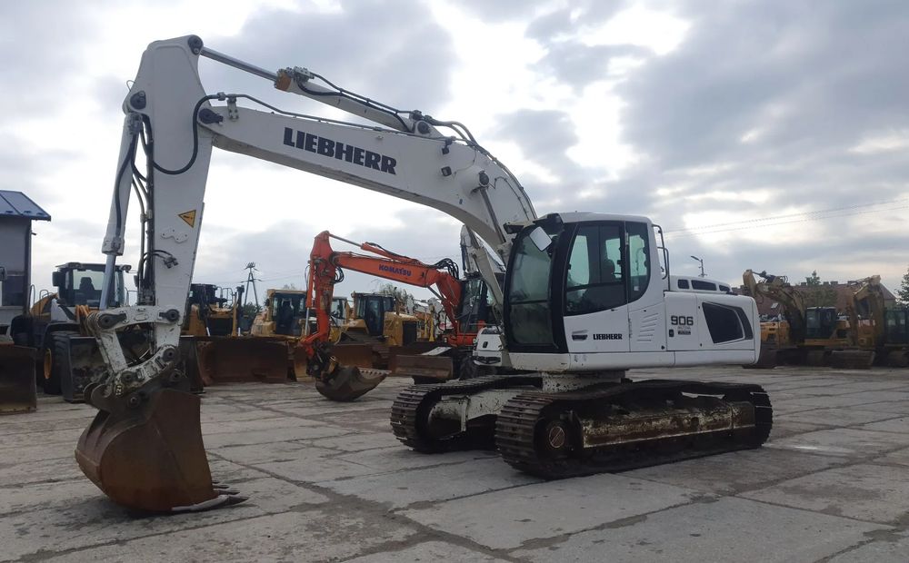 Liebherr R906 2010