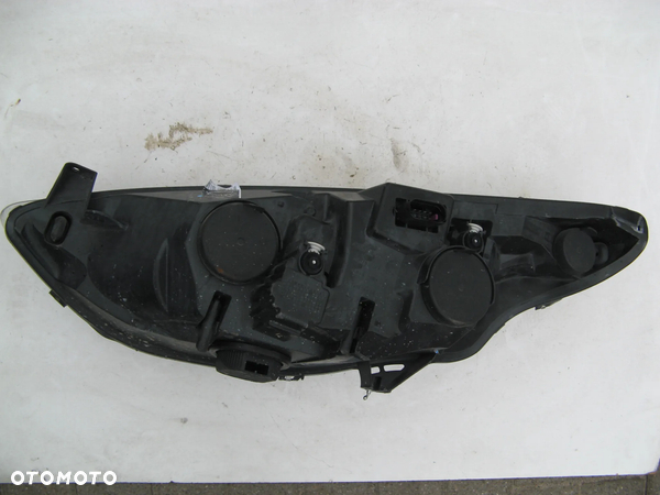 FORD B-MAX LAMPA PRAWA REFLEKTOR AV11-13W029-AE - 2