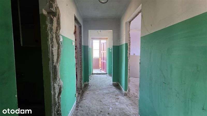 Połowa domu do remontu, duży potencjał.-11