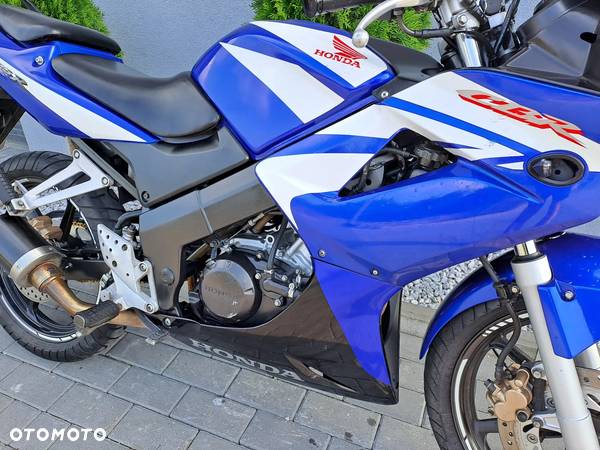 Honda CBR - 8