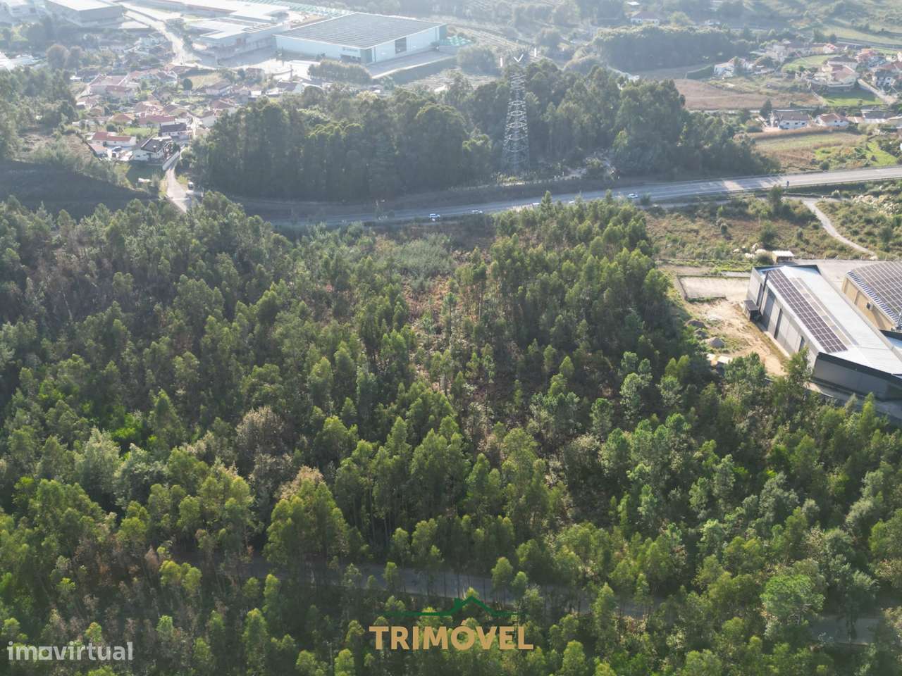 Terreno em Zona Industrial - Grande imagem: 2/14