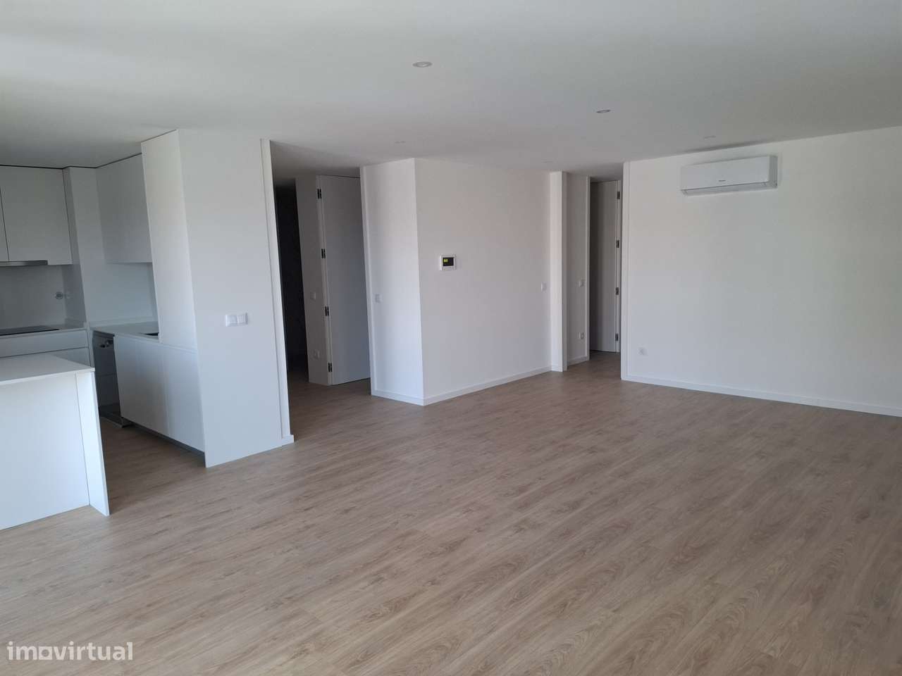 Apartamento T3 Novo para arrendar - Grande imagem: 3/15
