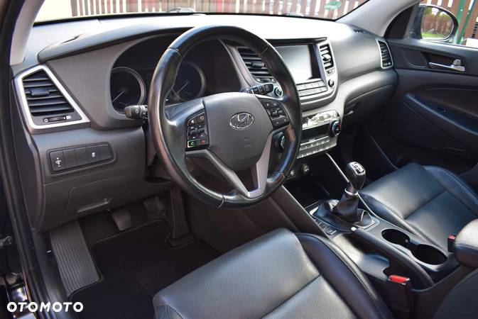 Hyundai Tucson 1.6 GDI BlueDrive Design 2WD - 11