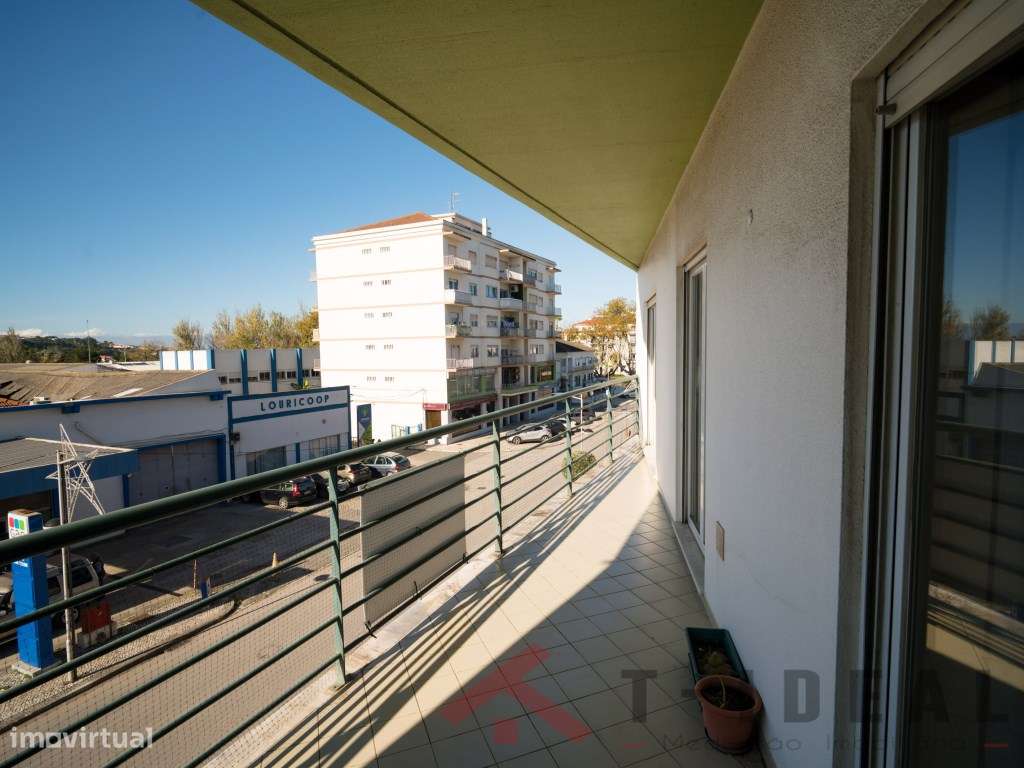 Apartamento T2 no Centro da Lourinhã - Grande imagem: 5/47