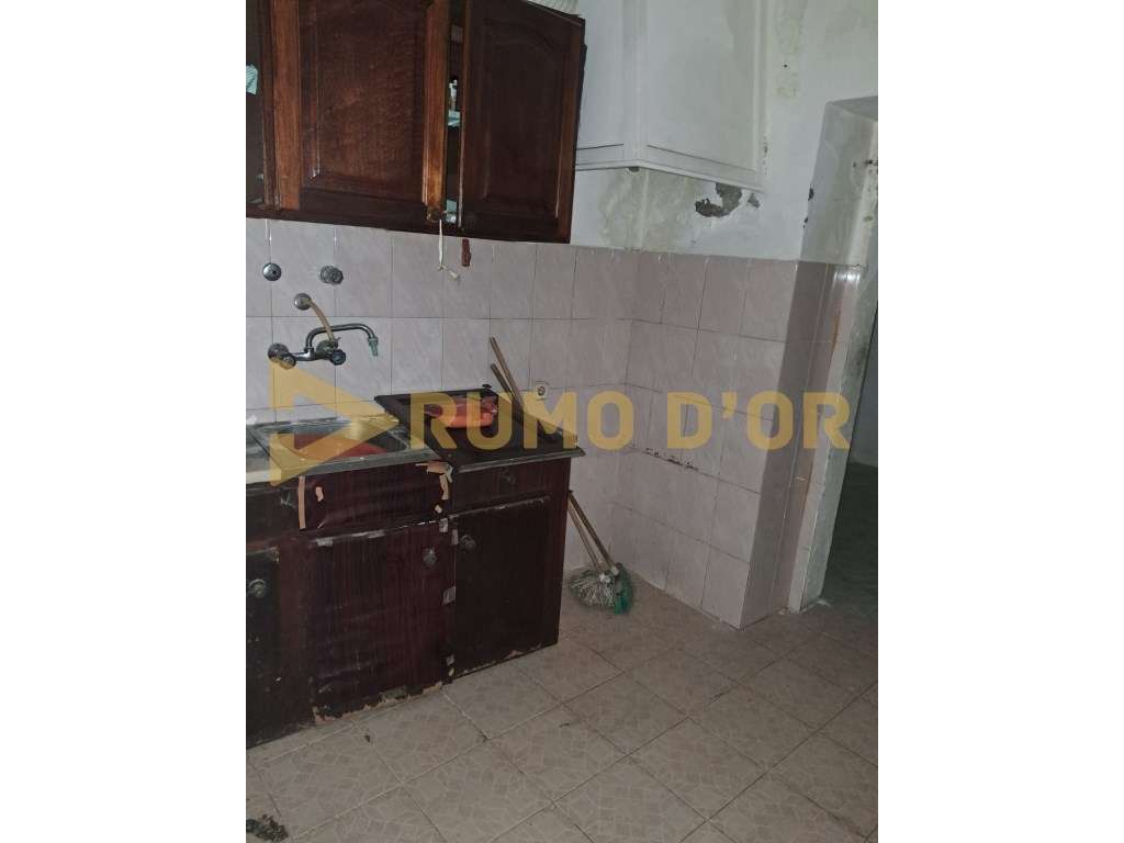 T2 com logradouro para remodelar- Zona GNR-6