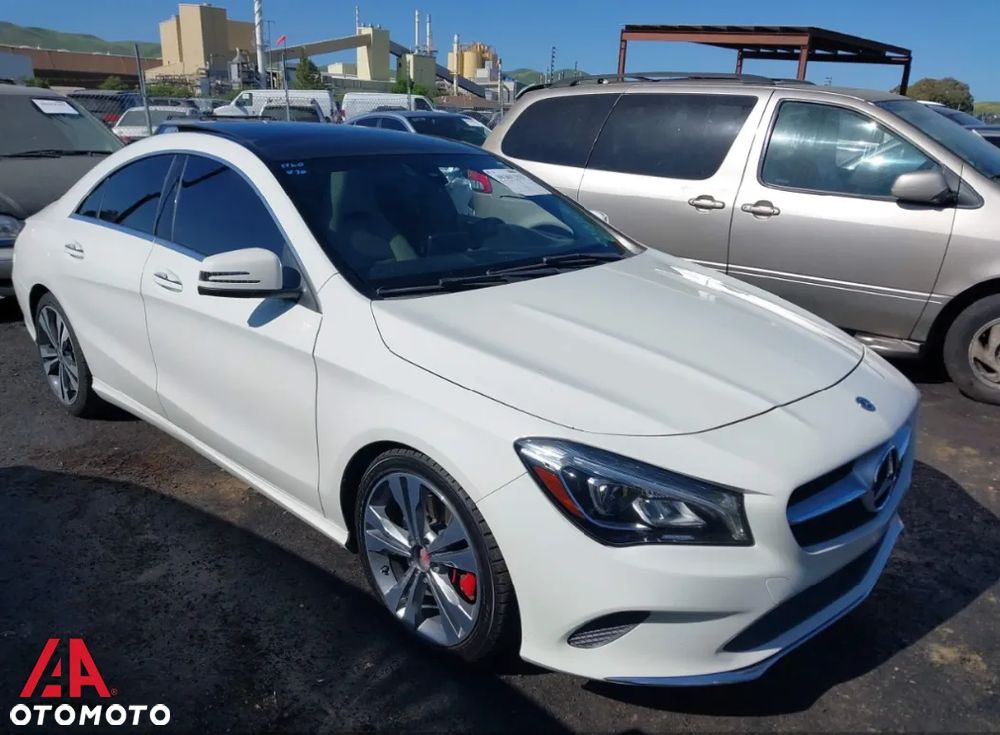 Mercedes - Benz CLA