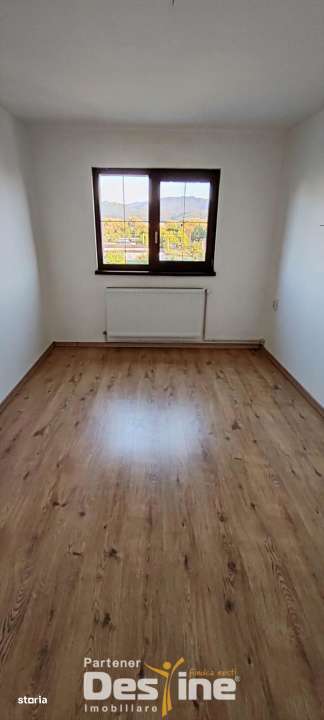 Apartament decomandat 2 camere, etaj intermediar, bloc izolat termic, - Imagine principală: 4/9