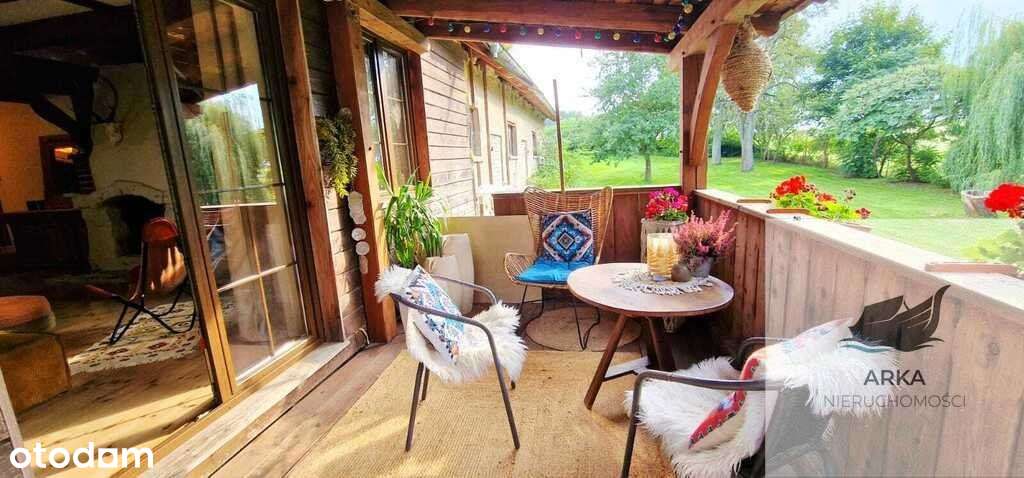 Urokliwy dom z duszą i dużą działką-8