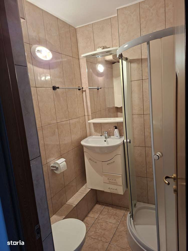 Ocazie Lipovei- Apartament decomandat, 3 camere + bonus o camera - Imagine principală: 4/8