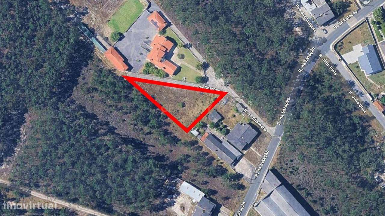 Terreno inserido em malha urbana - Grande imagem: 2/2