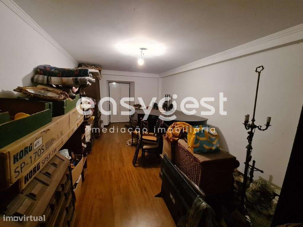 Moradia Diferenciada com Jardim e Poço, situada na Azoia - Grande imagem: 3/42