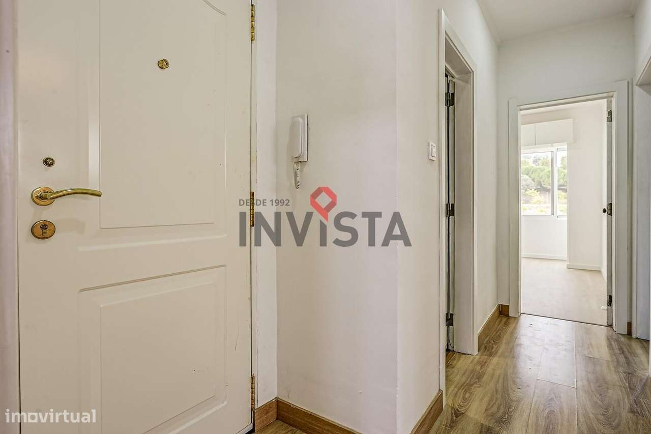T2 em Santa Sofia | Vista para o Jardim-1