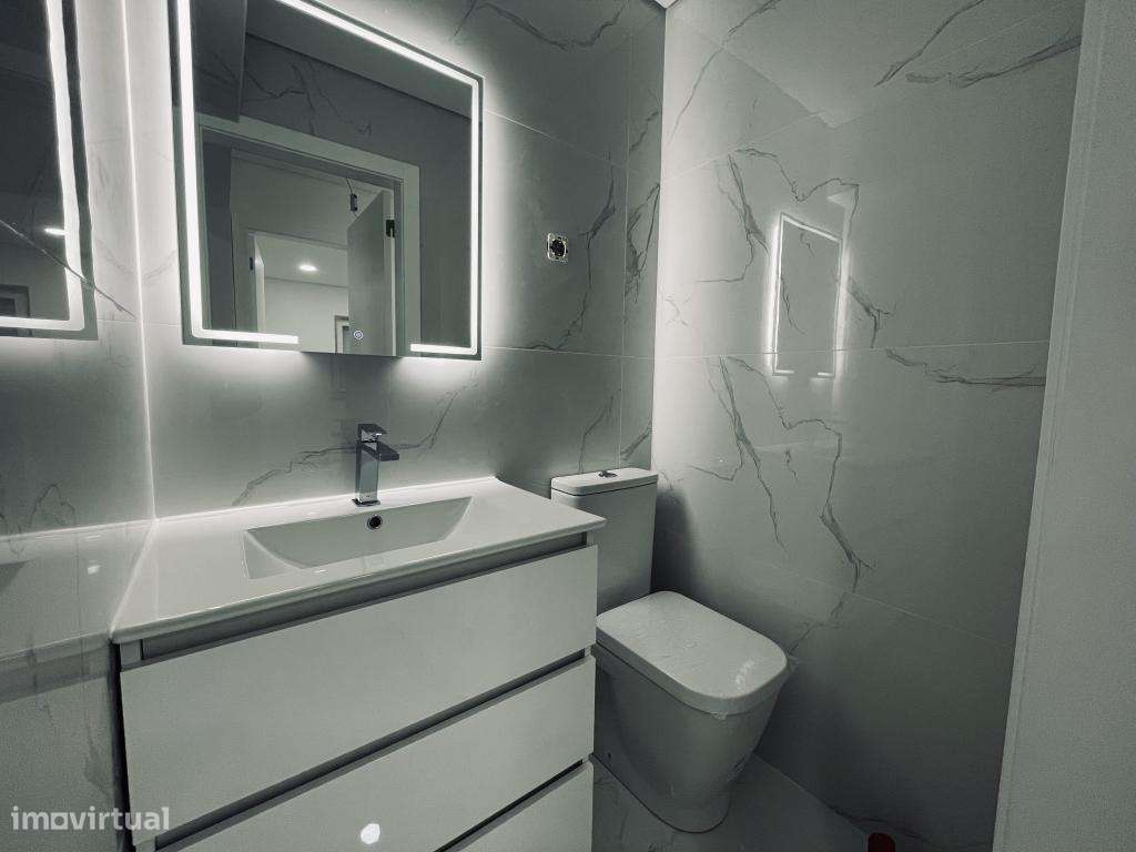 Apartamento T2 Renovado - Grande imagem: 4/8