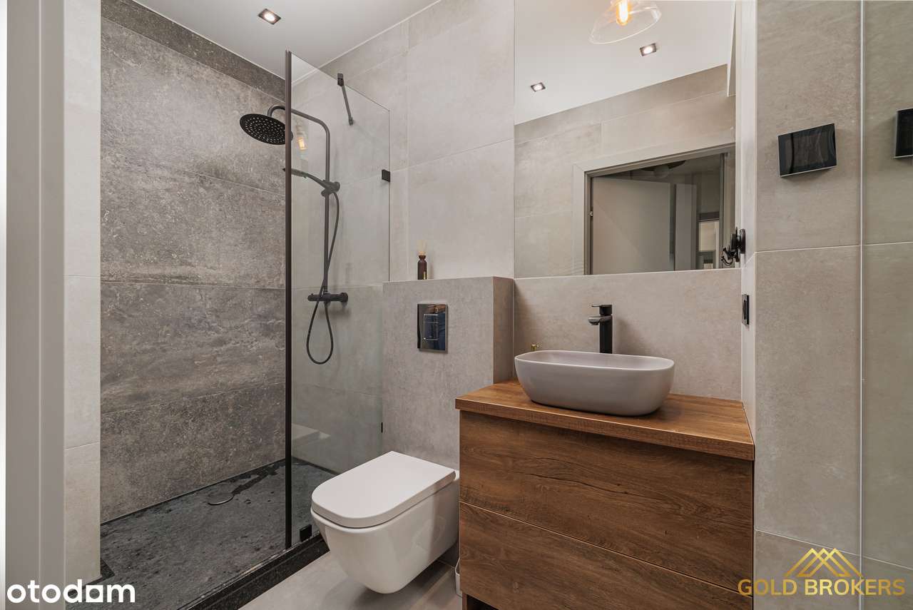 Apartament z widokiem na wodę/Duży taras/Piękne otoczenie-12