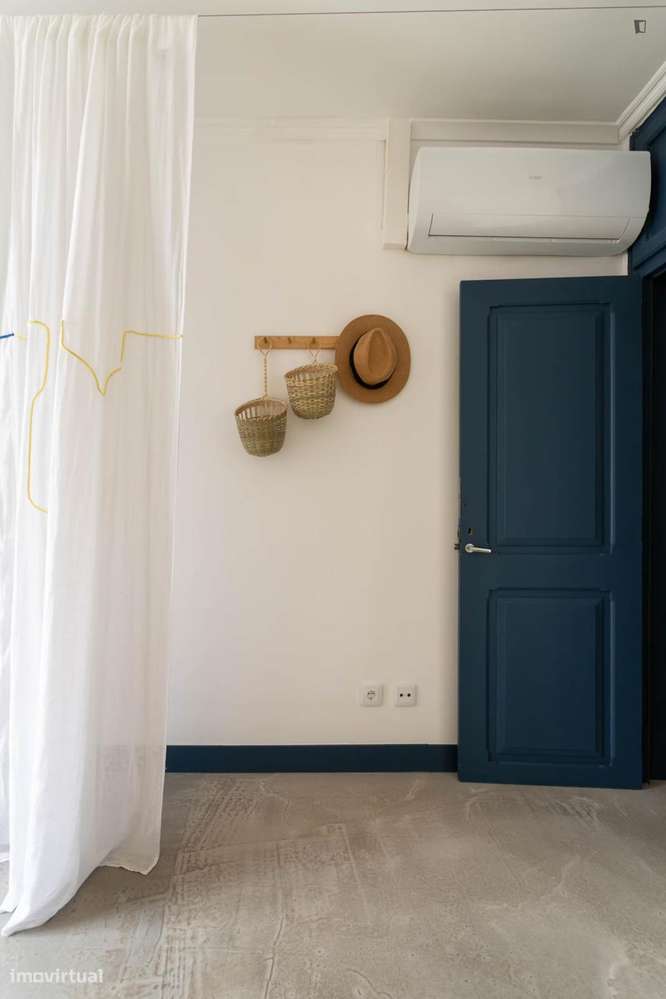 Quarto - localizado em Anjos Lisbon - Grande imagem: 4/13