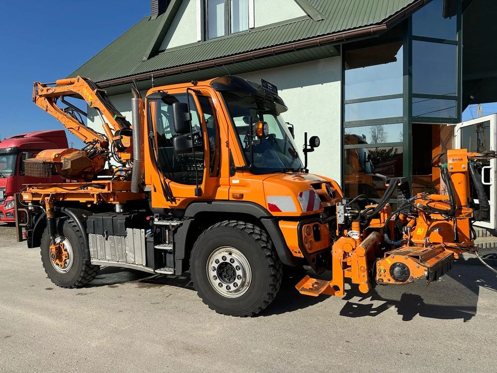 Mercedes-Benz Unimog 2014