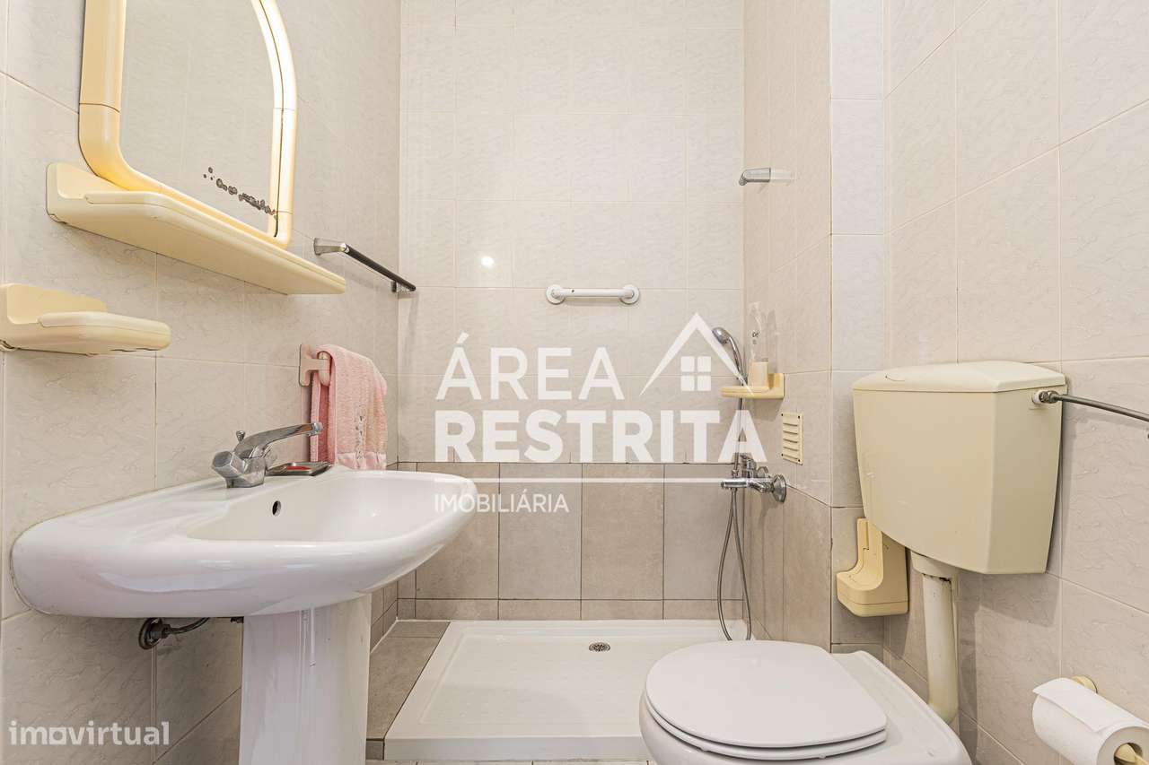 Apartamento T3 Alto do Seixalinho,  Barreiro-14