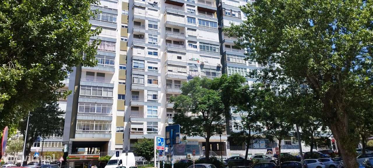 Apartamento T5 para venda - Grande imagem: 1/8