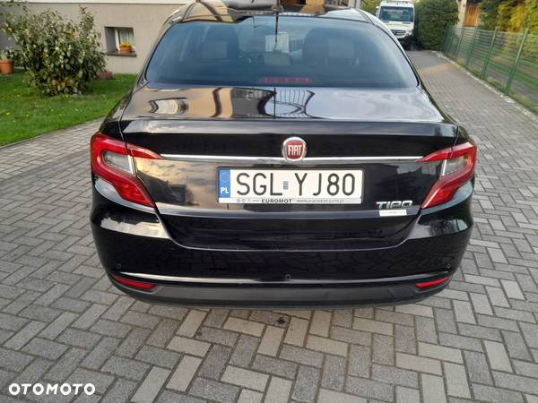 Fiat Tipo 1.4 16v Lounge EU6d - 2