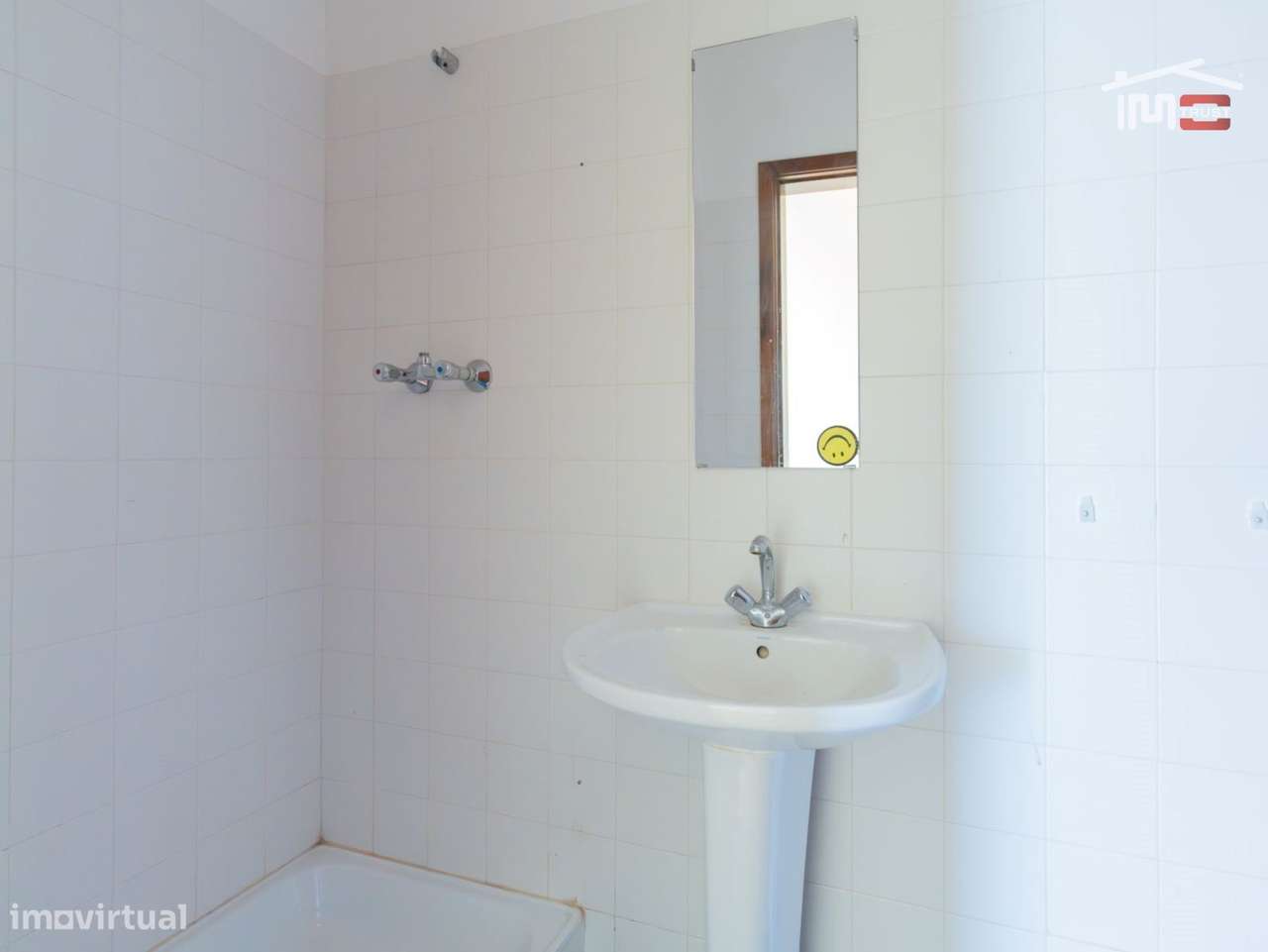 Apartamento T3 Funcional com Excelentes Acessos-17