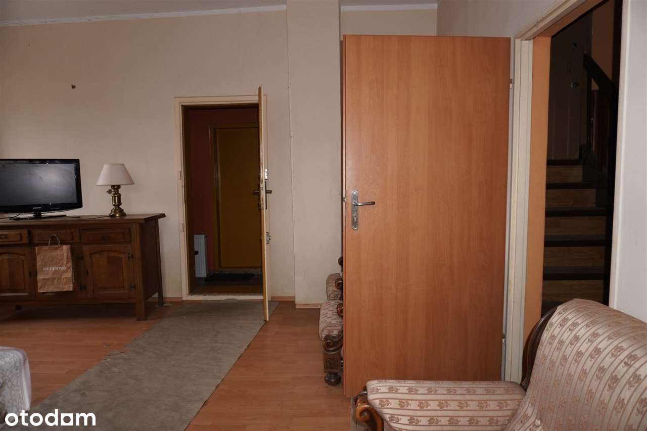 Budynek W Centrum Murowanej Gośliny - Pełny obrazek: 4/20